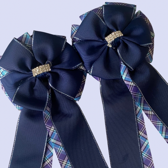 Show Bows: Navy on Blues Plaid