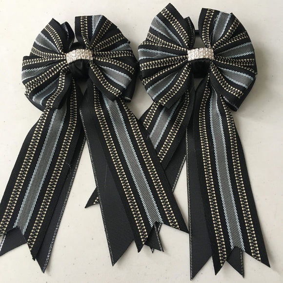 Show Bows: Hampton Stripe Black